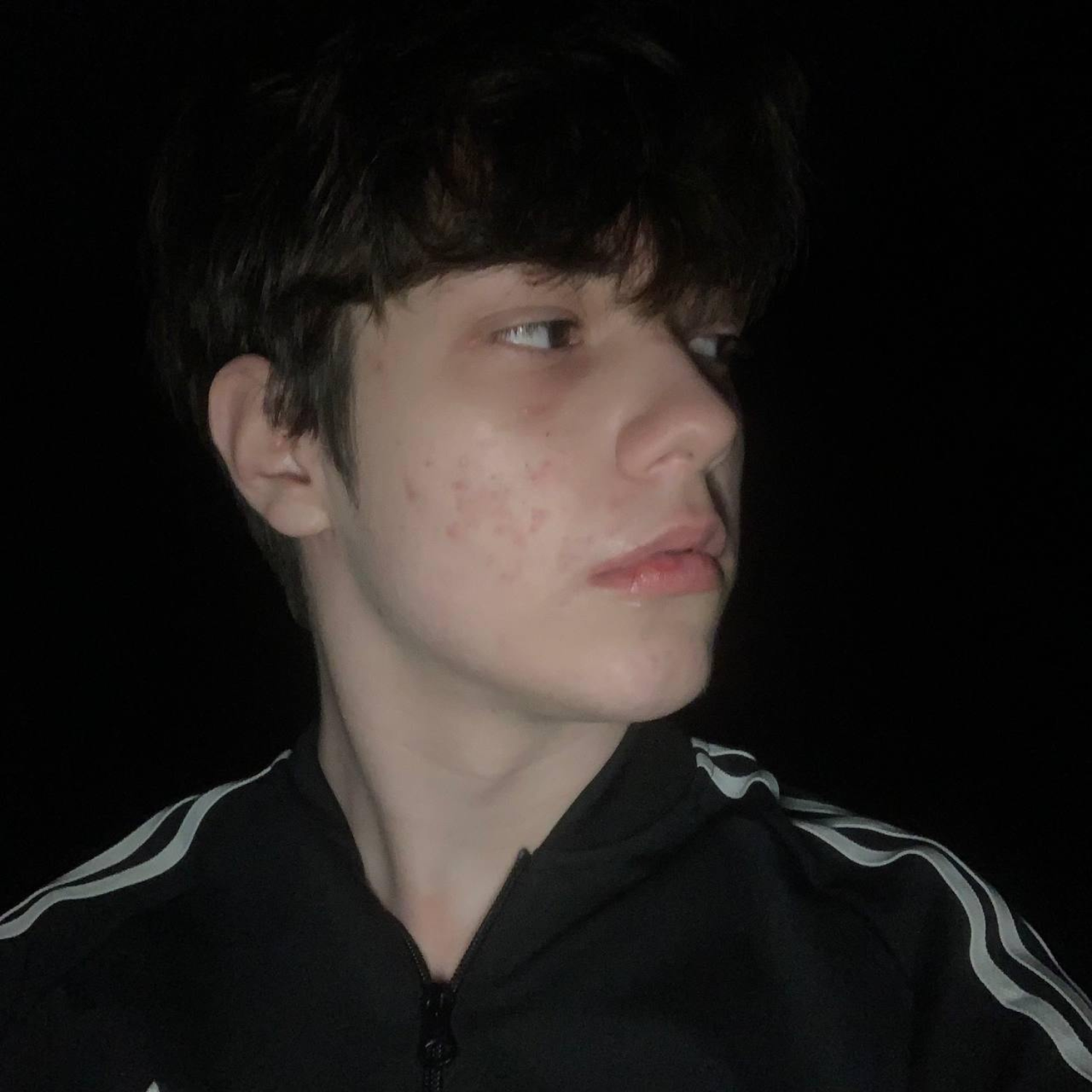 Sasha, 16. “I dream about the end of the war. I want to go outside as soon as possible and meet my father with words about peace and that everything is over.”